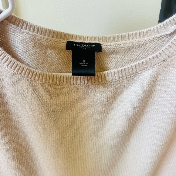 Ann Taylor Soft Cream Crew Neck Sweater small - Picture 2 of 5